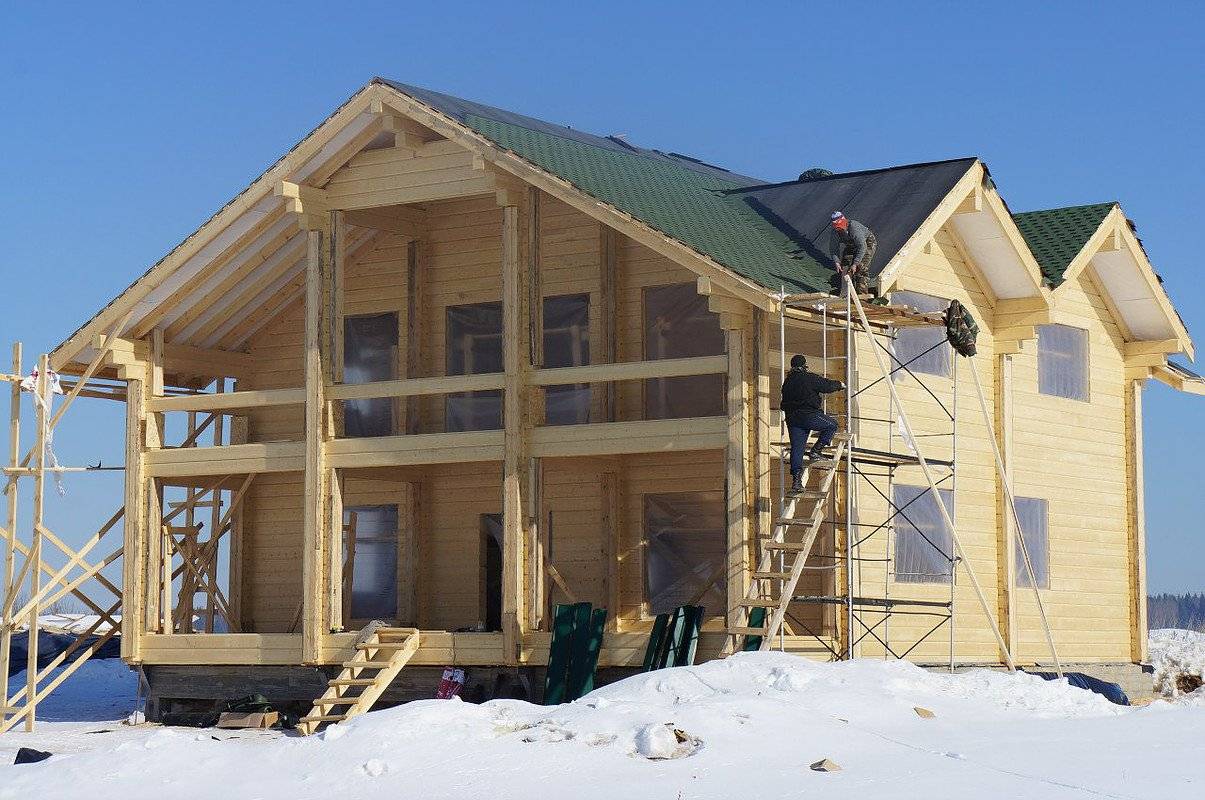 Можно ли строить дом зимой? особенности зимнего строительства