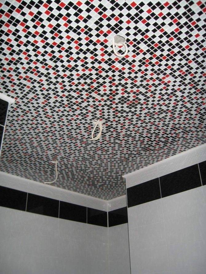 Потолочная плитка для ванной комнаты: мозаика, ламинированная оригами и отделка кафелем