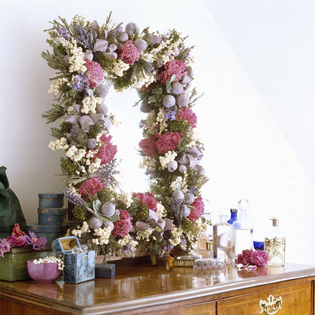Искусственные цветы для домашнего интерьера - украшаем квартиру и дом