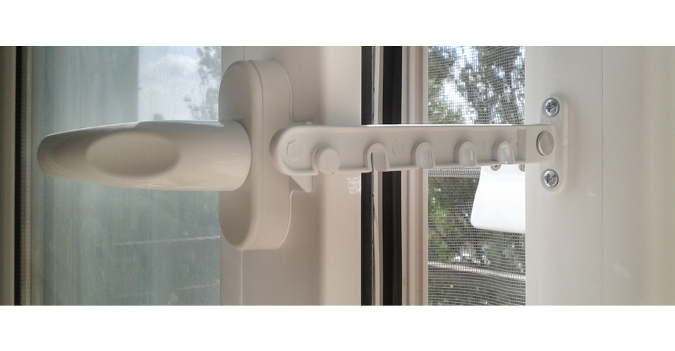 Гребенка на пластиковое окно: как установить своими руками