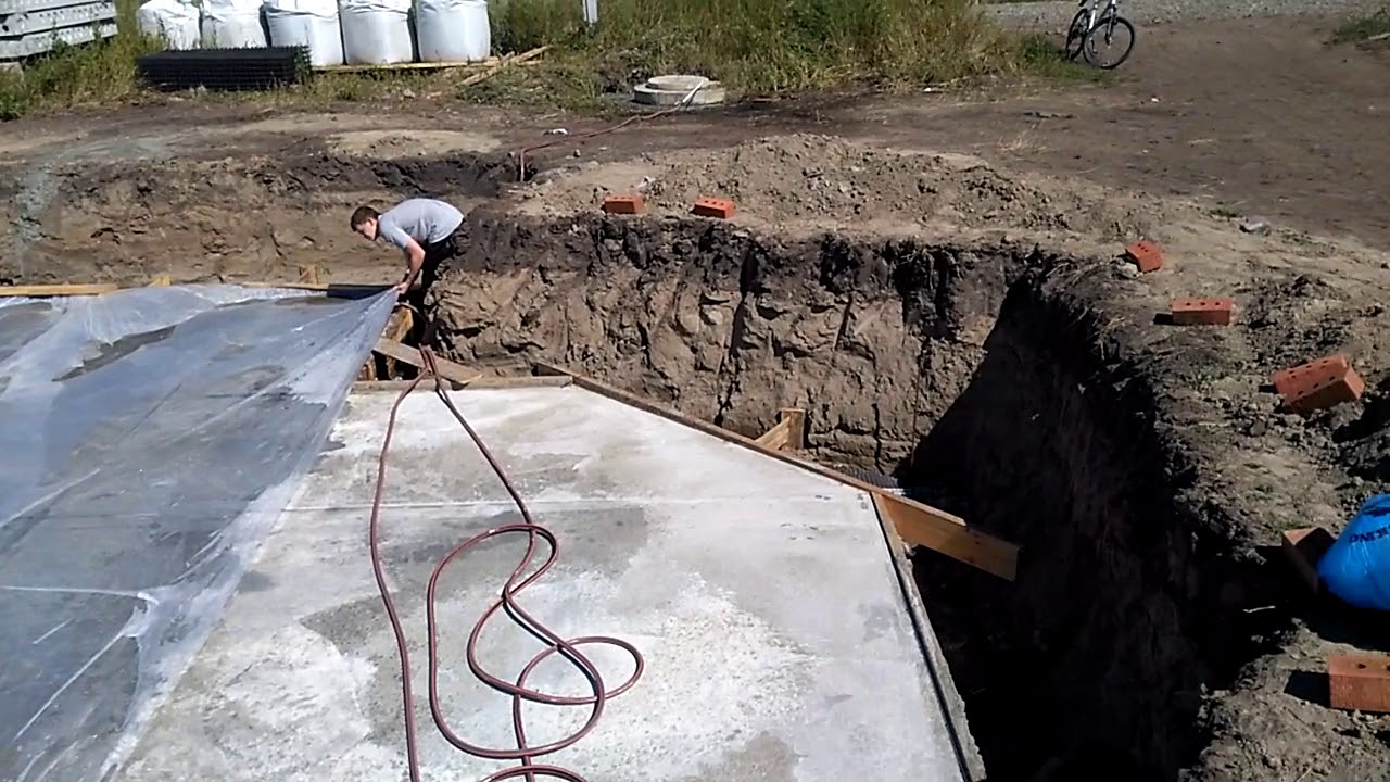 Как заливать бетон в воду правильными способами