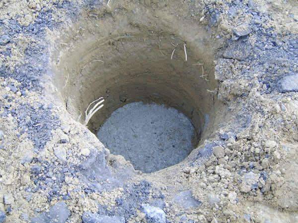 Можно ли залить бетон в воду: методы и способы заливки
