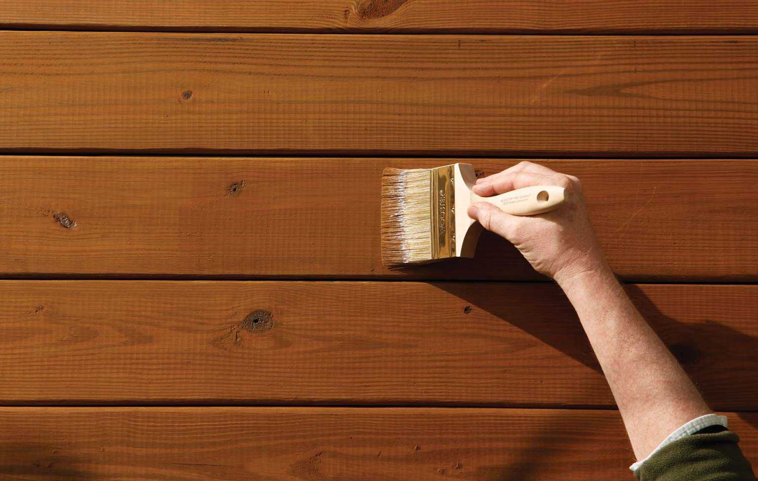 Покраска деревянного дома снаружи: как и чем лучше покрасить?