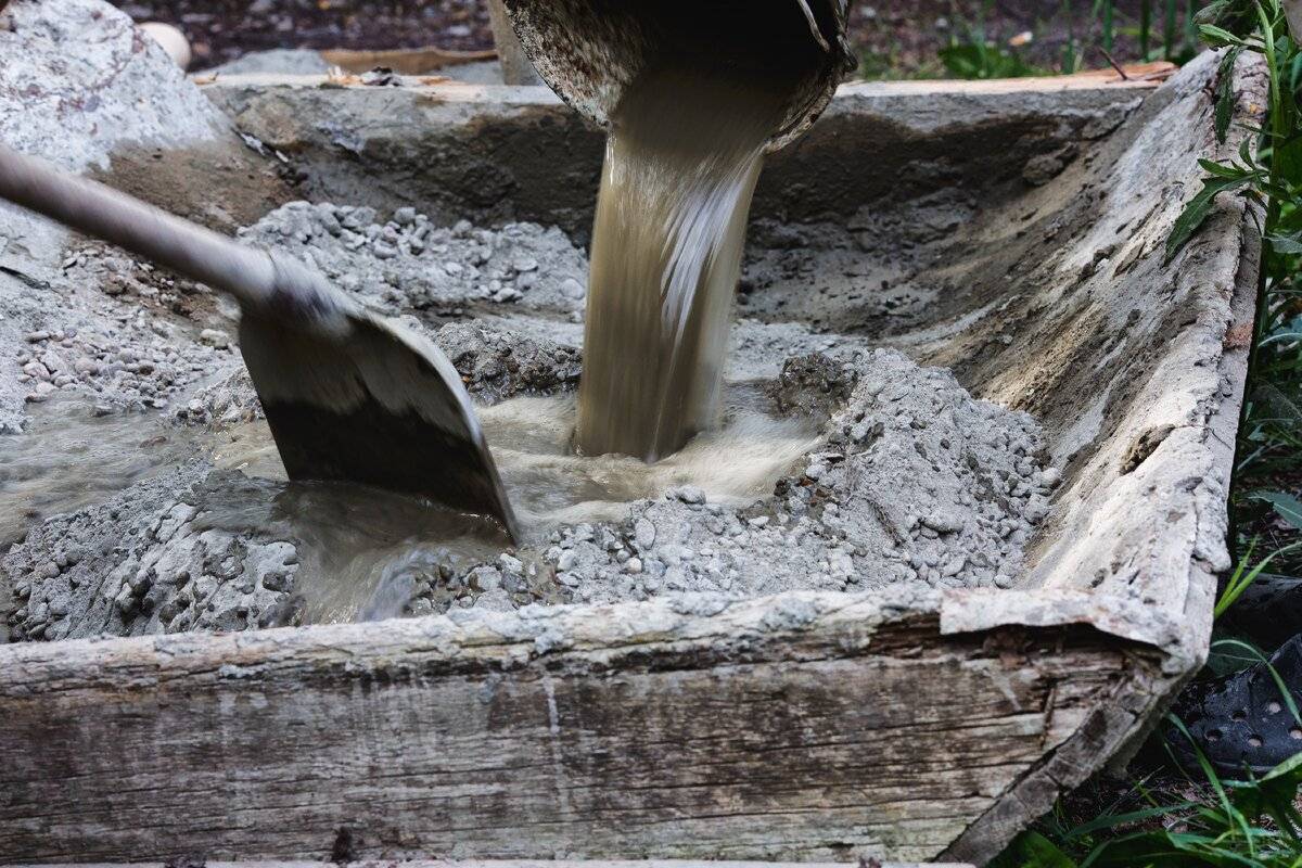 Как отстирать от одежды цемент, удалить затвердевший бетон