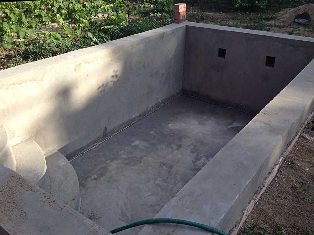 Как построить бассейн своими руками – делаем бетонный бассейн на даче (подробная инструкция)