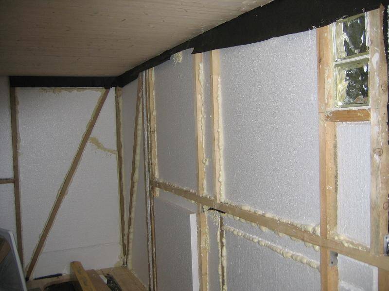 Утепление каркасного дома: перекрестное теплоизолирование углов и стен, технология выполнения работ