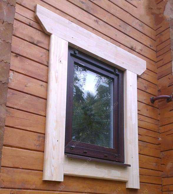 Обналичка окна в деревянном доме