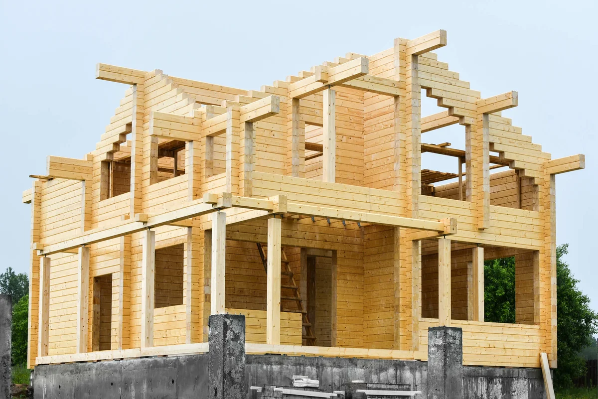 Из чего лучше строить деревянный дом по отзывам владельцев
