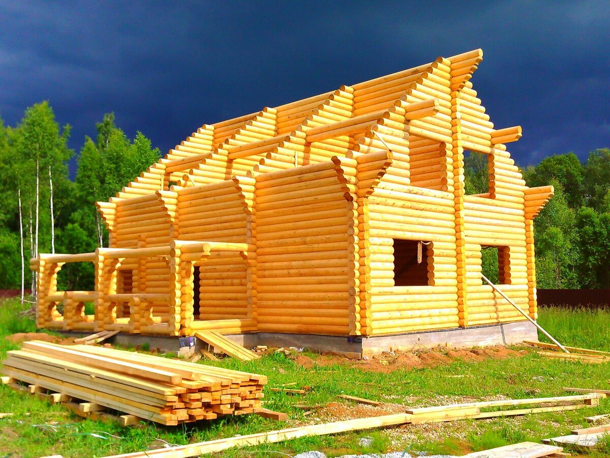 Строительство домов из оцилиндрованного бревна.