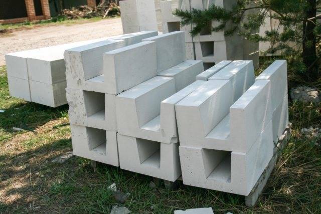 Технология производства бетонных блоков своими руками, как подобрать составляющие и формы