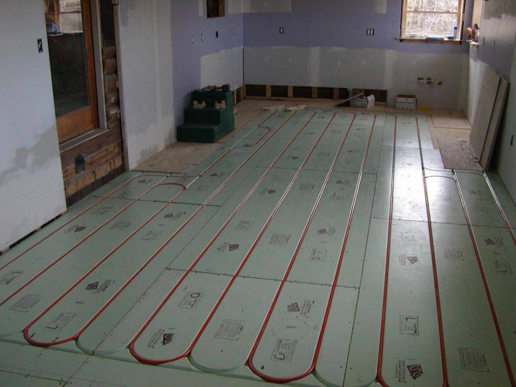 Выбираем теплый пол под ламинат уложенный на бетонный пол