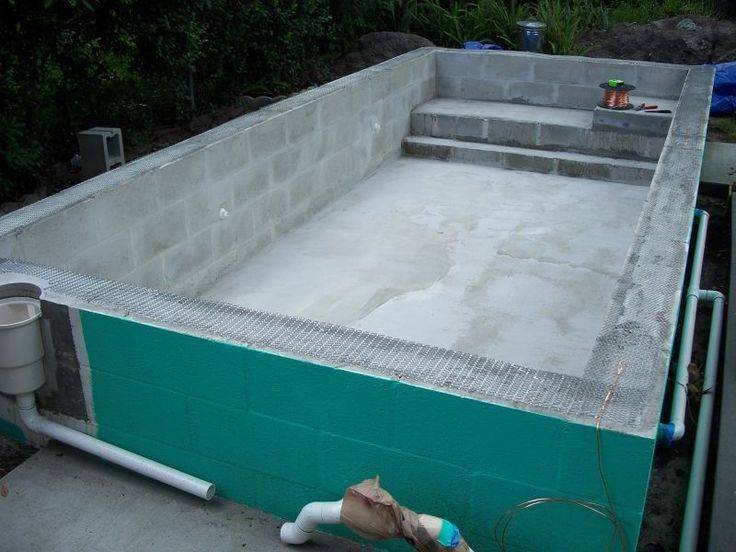 Обустройство бетонных бассейнов: как выполнять работы