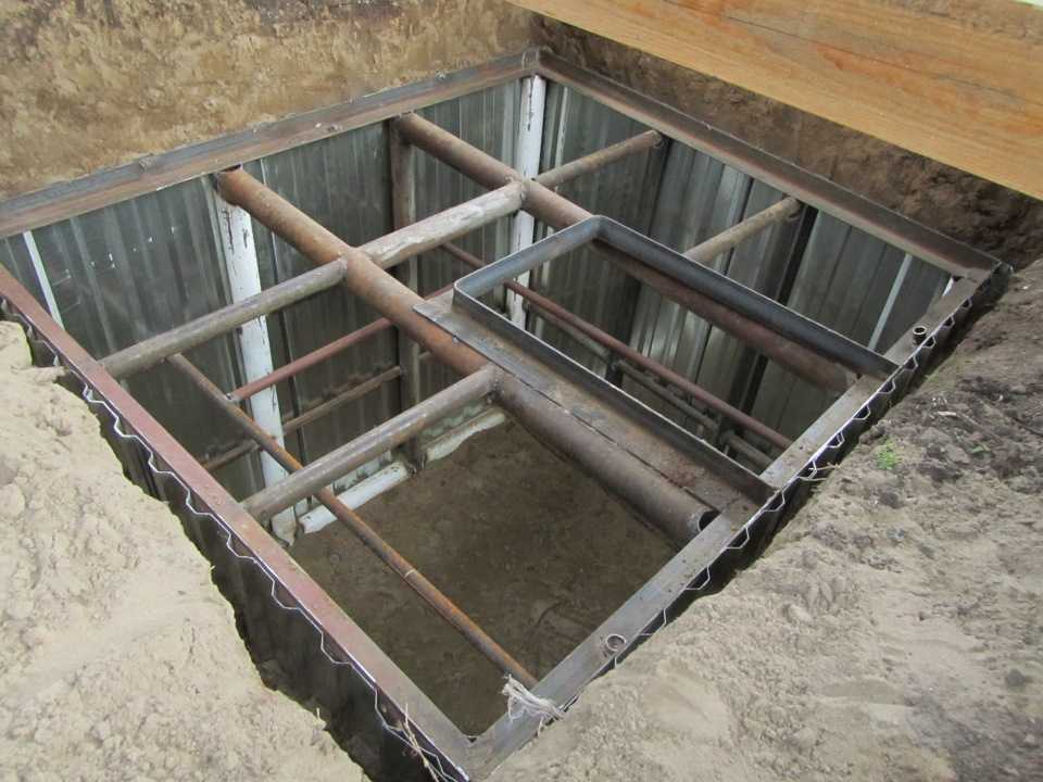 Создаем подвал в доме с ленточным фундаментом своими руками и его вентиляция и гидроизоляция от сырости: обзор +видео