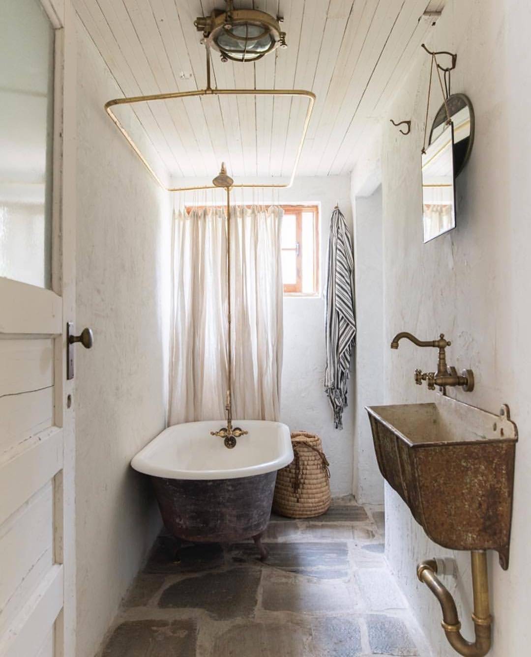 30+ фото ванных комнат в деревенском стиле, интерьеры