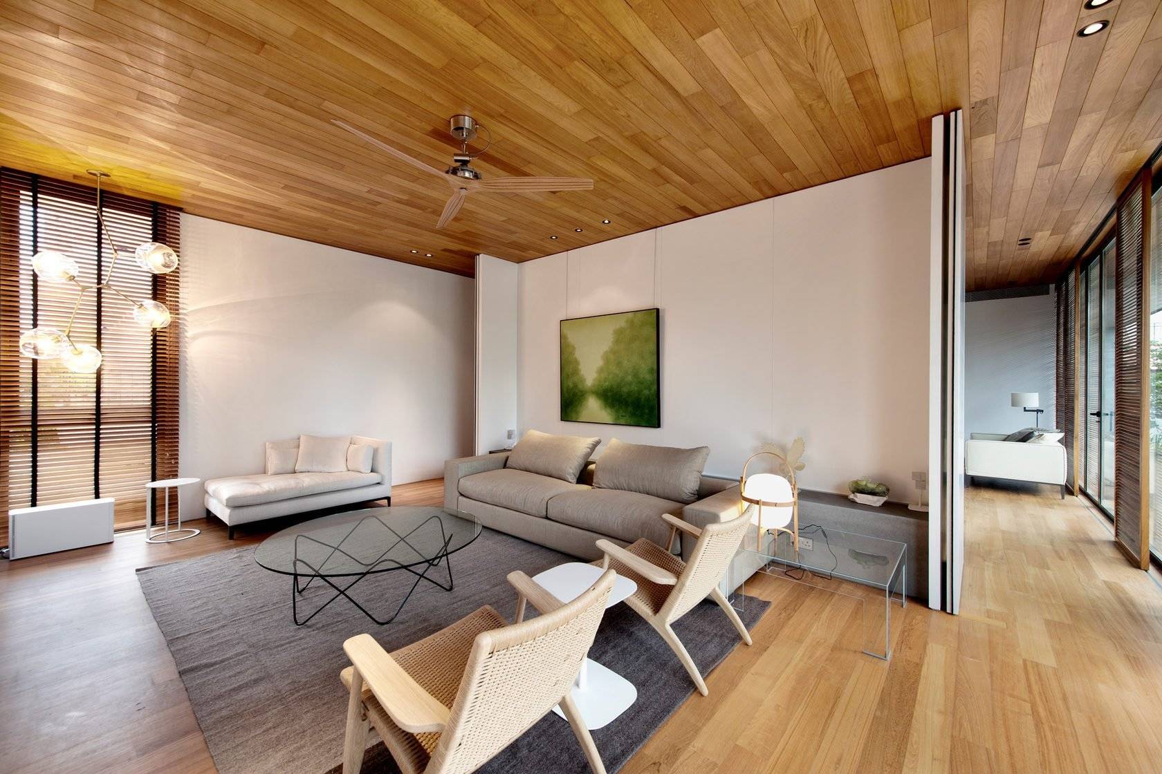Ламинат на потолке: фото интерьеров и отделки в деревянном доме, дизайн в современном стиле
